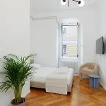 Charming Apartment-new-center Apartment Trieste