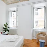 Apartment Charming Apartment-new-center